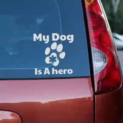 Auto nálepka My dog is my Hero